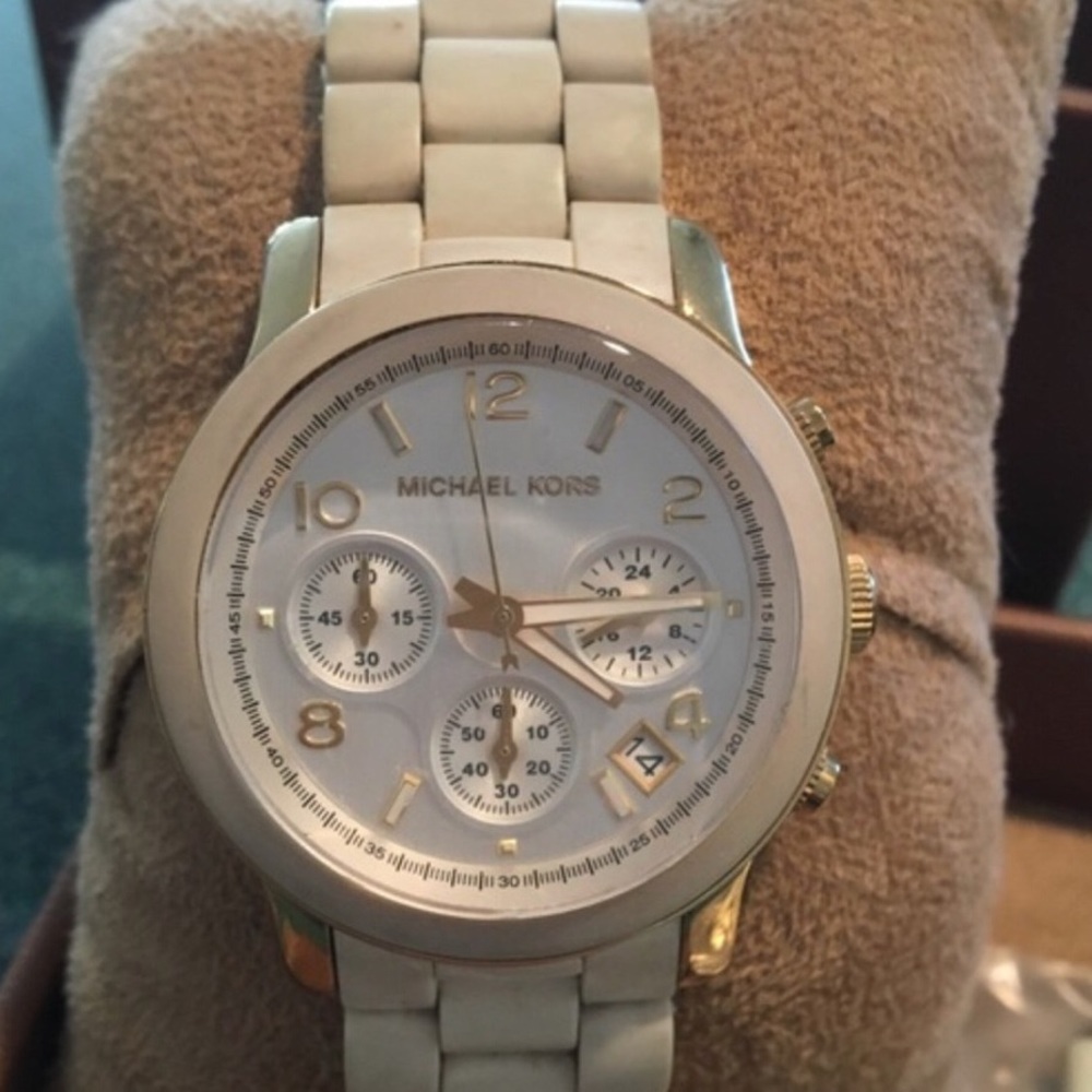 Michael kors chronograph acrylic white watch